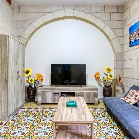 A Lovely, 1br With Lovely Views In By 360 Estates Lägenhet Senglea