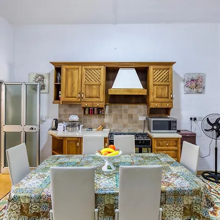 A Lovely, 1br With Lovely Views In By 360 Estates Senglea