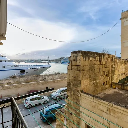 A Lovely, 1br With Lovely Views In By 360 Estates * Senglea