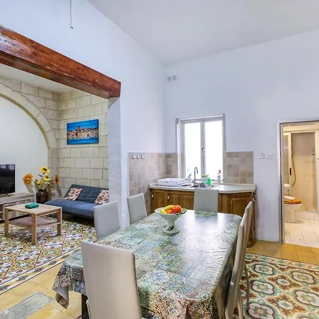 A Lovely, 1br With Lovely Views In By 360 Estates Apartment